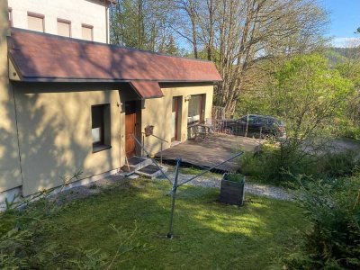 Attraktive 2,5-Zimmer-Terrassenwohnung mit Einbauküche im Zentrum von Ilmenau