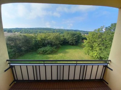 Idyllische 3-Raum-Wohnung mit traumhaftem Ausblick in ruhiger Lage