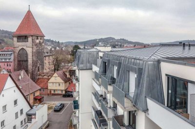 FANTASTISCHER AUSBLICK - STILVOLLES 1-ZIMMER-APARTMENT MIT BALKON IN SCHWÄBISCH GMÜND