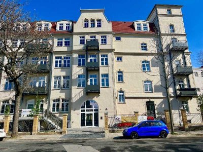 WG MÖGLICH -  MODERNES WOHNEN MIT EINBAUKÜCHE IM SANIERTEN ALTBAU