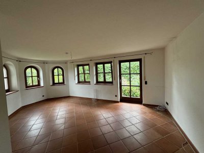 Neuwertige 3-Zimmer-Wohnung mit Balkon und EBK in Freising