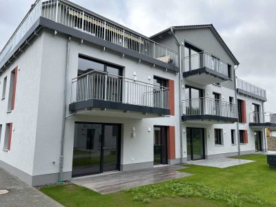 In Rosdorf: Neubau Wohnung mit vier Zimmern und Terrasse