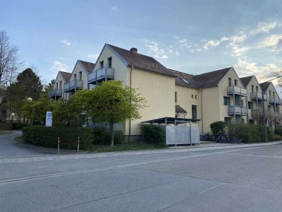 Uninahes möbliertes Apartment mit Balkon