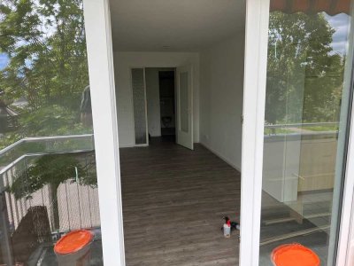 Schöne 3 Zimmer Wohnung mit Stellplatz und EBK