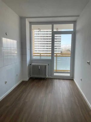 Stilvolle 3-Zimmer-Wohnung mit Balkon und EBK in Mainz