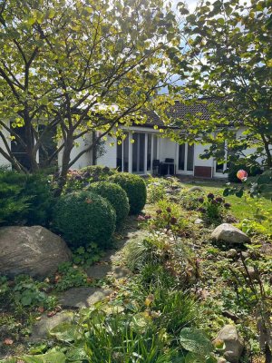 Bungalow mit Innenhof und Indoor-Schwimmbad