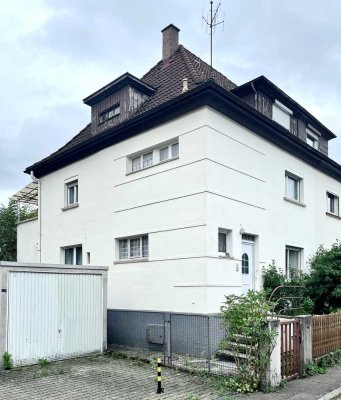 ° DIE GOLDENEN ZWANZIGER ° Art-déco-Doppelhaushälfte in gemütlicher Seitenstraße °