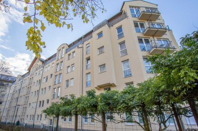 +++ 2-Raumwohnung mit Balkon und TG-Stellplatz in Dresden-Striesen +++