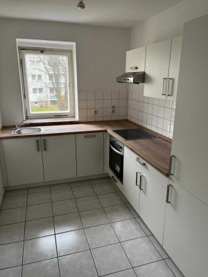 Neue Einbauküche: Gut gelegene Wohnung ab sofort in Plauen zu vermieten!