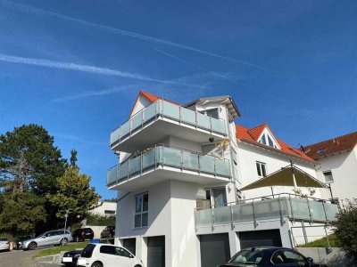 Attraktive 3-Zimmer-Dachgeschosswohnung mit Balkon über den Dächern von Groß-Umstadt