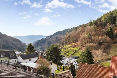 Provisionsfrei – Klug geschnittene Wohnung in gutem Zustand mit beeindruckendem Weitblick