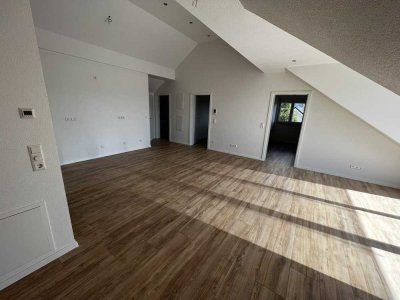 Schöne 4-Zimmer Dachgeschosswohnung