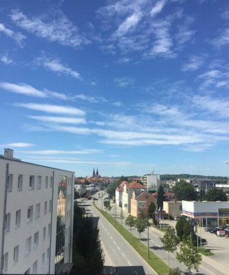 Neuwertige 2-Zimmer-Wohnung mit Balkon und EBK in Regensburg - Candis Gebäude 5. OG