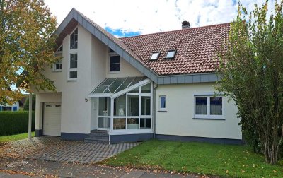 Familienfreundliches Massivhaus mit großem Garten und nachhaltiger Ausstattung in ruhiger Lage