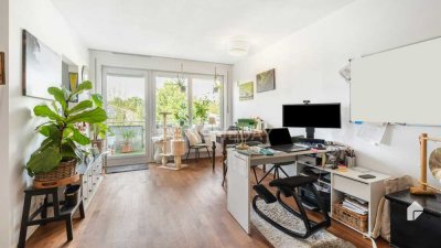 Helle 2-Zimmer-Wohnung mit Westbalkon und Tiefgaragenstellplatz – Bezugsfrei ab November