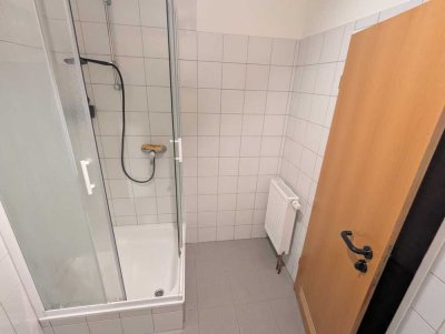 Möblierte Wohnung für 6 Monate mit Terasse/Garten