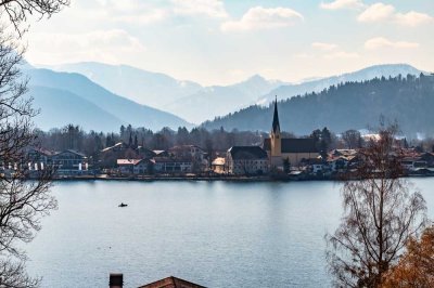 Freie, kernsanierte Wohnung mit Seeblick am Leeberg