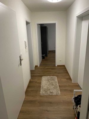 Neuwertige 3-Raum-Wohnung mit Balkon und Einbauküche in Neckarbischofsheim