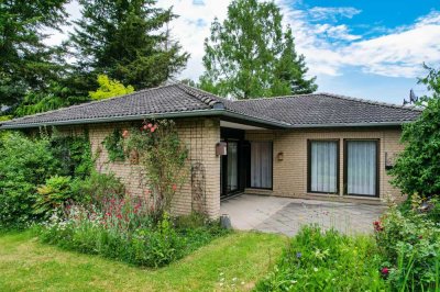 Gemütlicher Bungalow mit Sauna und Garten in ruhiger Lage