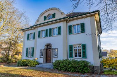 Herrschaftliche Landhaus - Villa mit großzügigem Baugrund in Wermelskirchen