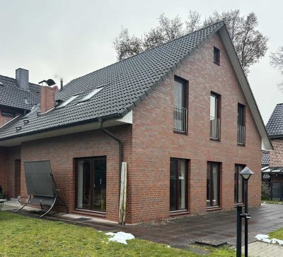 Doppelhaus mit Garten in Worpswede