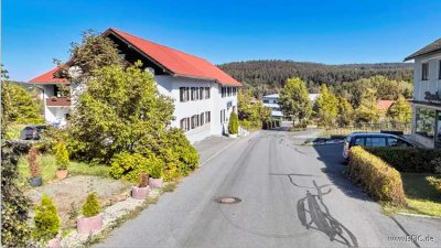 Mehrfamilienhaus mit Entwicklungspotenzial im Naturpark Bayerischer Wald