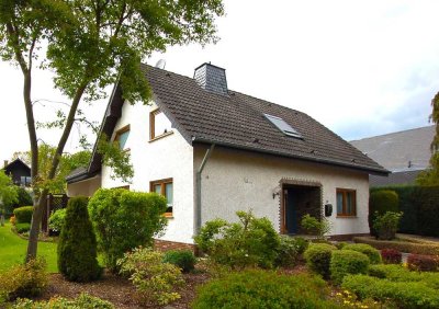 Charmantes Einfamilienhaus mit Garage und Garten in ruhiger Wohnlage in Polch