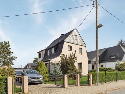 Teilsaniertes Einfamilienhaus mit großem Garten in Lichtenau