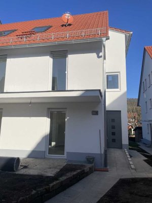 6 Zimmer Wohnung in Ensingen - Neubau, Erstbezug, energieeffizient