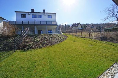 Familientraum! Erstbezug - hochwertige Doppelhaushälfte in zentraler Grünruhelage in Pressbaum