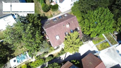 Wohnen am Eichenhain: 2 Familienhaus (ca. 198 m²) mit großem Garten im schönen Riedenberg