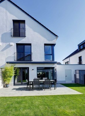 Moderne, familienfreundliche Doppelhaushälfte mit sonnigem Garten in ruhiger Lage von Gilching