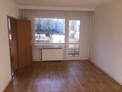 3 Raumwohnung mit Loggia im Erdgeschoss