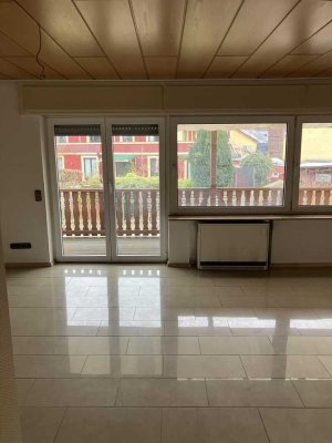 3-Zimmer-Wohnung 80qm Balkon, Kamin, Küche, SP, Bergheim Glessen