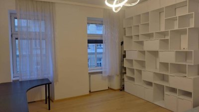 Sanierte 2 Zimmer Wohnung im ruhigen Altbau