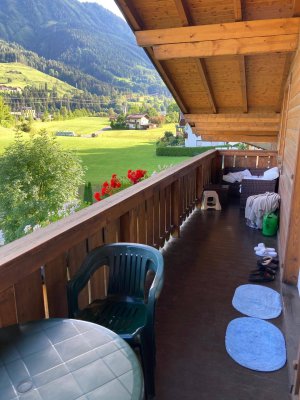 5-Zimmer-DG-Wohnung mit Balkon