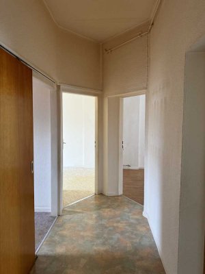 RENOVIERUNGSBEDÜRFTIG ++ Helle 3 Zimmer Altbauwohnung mit Balkon++ WESTEND