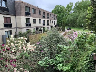 Ruhige 3 Zimmer-Wohnung mit großem Balkon im Grünen - Vollbad mit Dusche - Gäste-WC - EBK