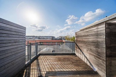 PROVISIONSFREIE helle DG Wohnung mit schöner Terrasse und Fernblick!!!