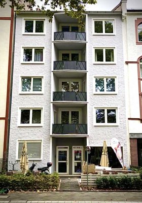 Schönes Mehrfamilienhaus in gefragter Wohnlage in Bornheim/Ostend mit guter Rendite