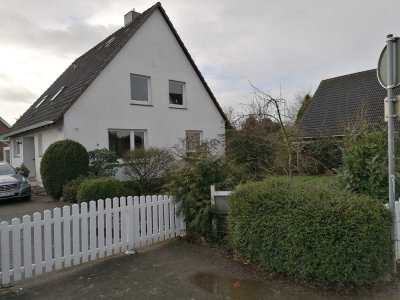 Familienfreundliches, modernisiertes 5-Raum-Einfamilienhaus mit gehobener Innenausstattung in Eutin