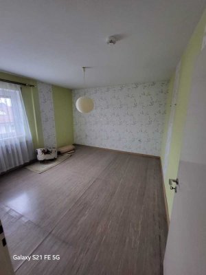 PROVISIONSFREI leerstehende, gut geschnittene 3-Zimmer-Wohnung in Augsburg