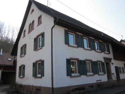 Ehemaliges 6-Zimmer-Bauernhaus in Schwörstadt