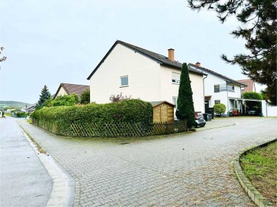 NEU !!!  Wohnung mit Garten zur alleinigen Nutzung  !!!  + Stellplatz und  Garage