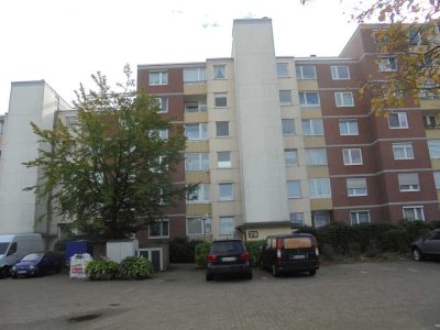 Gepflegte 3-Zimmerwohnung im Schweizer Viertel im 5. Obergeschoss mit Südwest-Loggia, Stellplatz