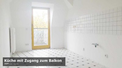 4 Zimmer Dachgeschoss Wohnung mit Balkon und Tageslichtbad