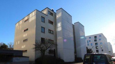 Möbliertes 1-Zimmer Apartment mit Balkon in der Neu-Ulmer Stadtmitte