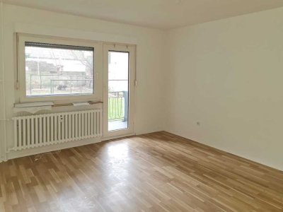 Renovierte 3-Zimmer-Erdgeschosswohnung mit Balkon zu vermieten!