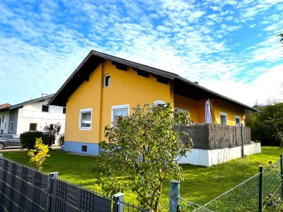 Gemütliches Einfamilienhaus mit Garage und viel Grün!