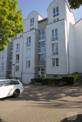 Citynah & rentabel: Kompaktes Dachgeschoss-Apartment in Vohwinkel